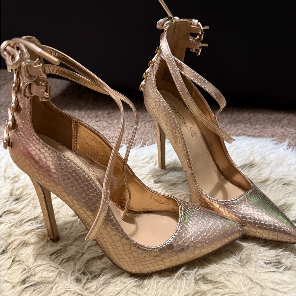 Elegant Gold Stiletto Heels